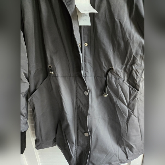 Winter coat - Picture 4 of 4